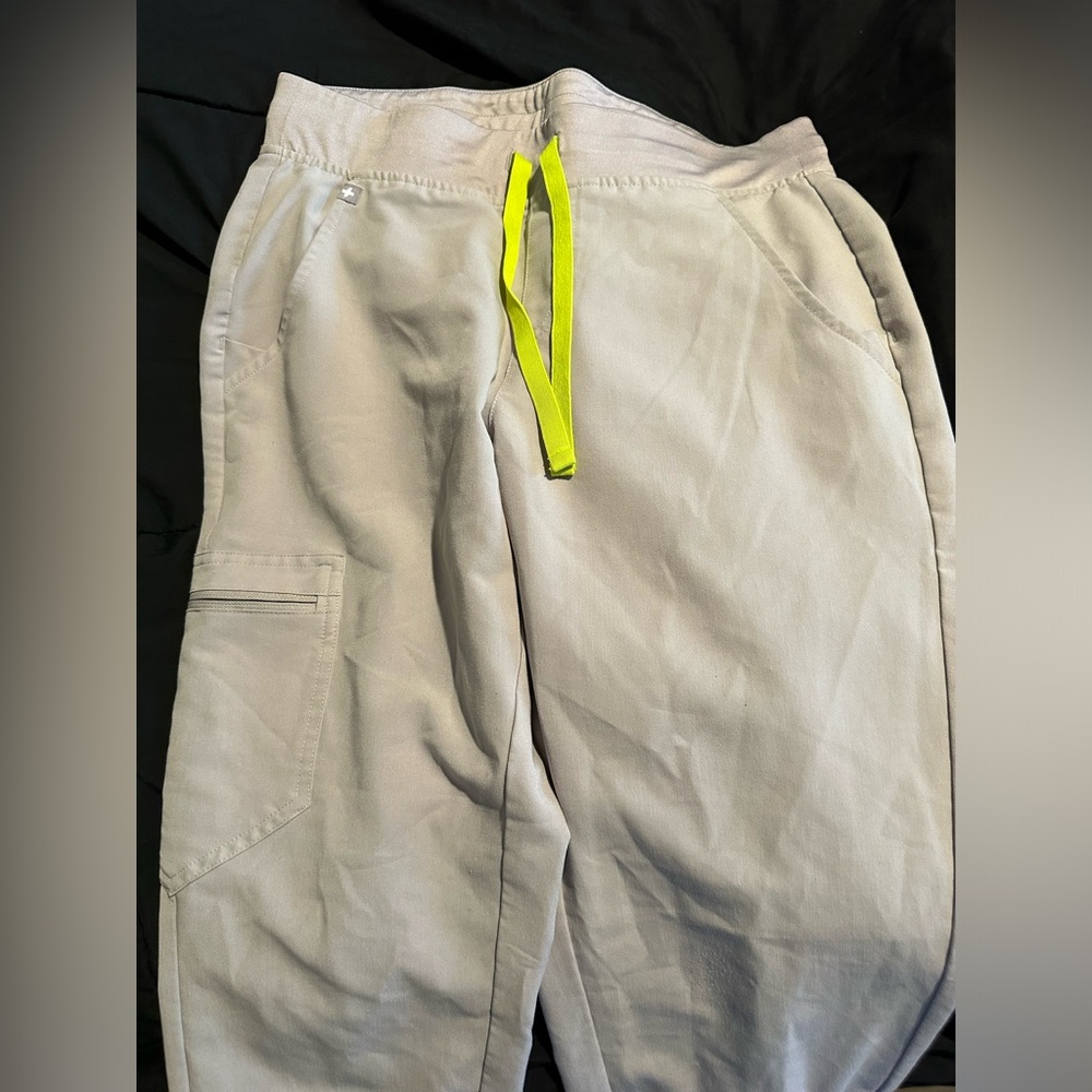 Scrub pants figs